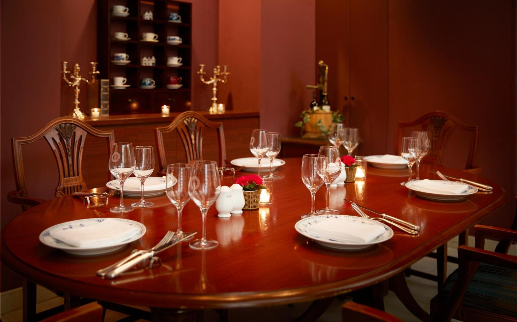 סאסבו Hotel Amsterdam Huis Ten Bosch מראה חיצוני תמונה